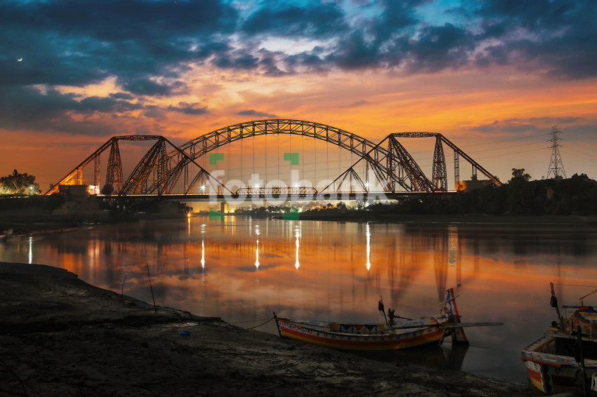 Lansdowne Bridge Rohri  Former Railway Bridge Over the Indus River Pakistan