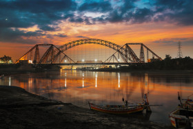 Lansdowne Bridge Rohri  Former Railway Bridge Over the Indus River Pakistan