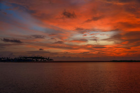 Sunset Photo Red Sky and Calm sea by Gulraiz Ghouri